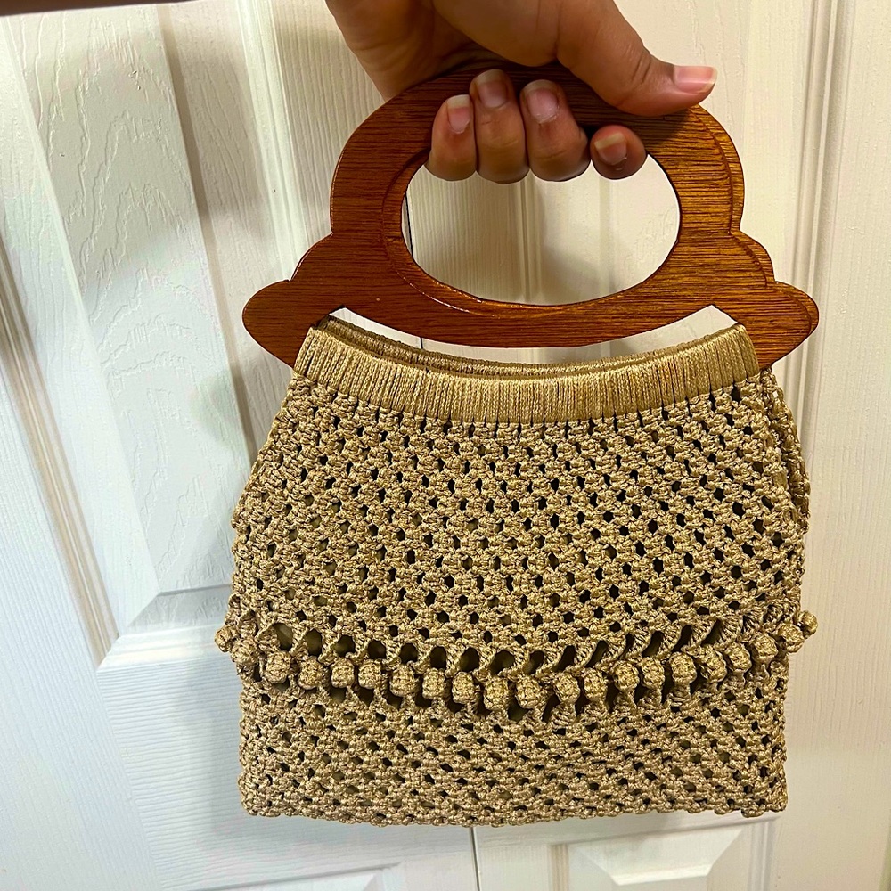 Vintage Boho Hand Bag Macrame Crochet Knit Purse Bag Wood Handles Lined Beach